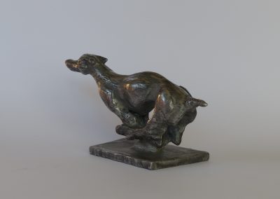 "laufender Hund" Aluminium pat., H/B/T ca. 16/34/11 cm